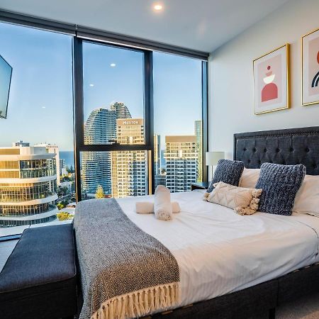 2 Bedroom Luxurious Family Apartment Next To Pacific Fair - Broadbeach Gold Coast Gc22 Exterior photo