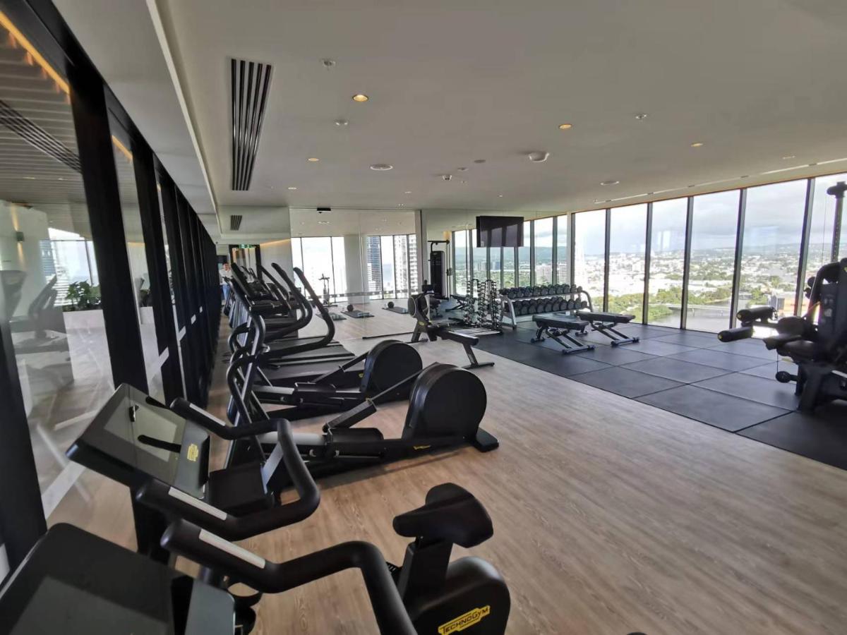2 Bedroom Luxurious Family Apartment Next To Pacific Fair - Broadbeach Gold Coast Gc22 Exterior photo
