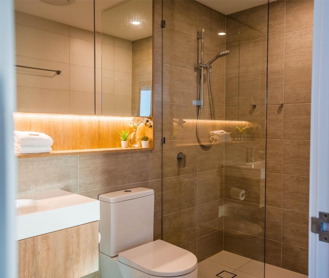 2 Bedroom Luxurious Family Apartment Next To Pacific Fair - Broadbeach Gold Coast Gc22 Exterior photo